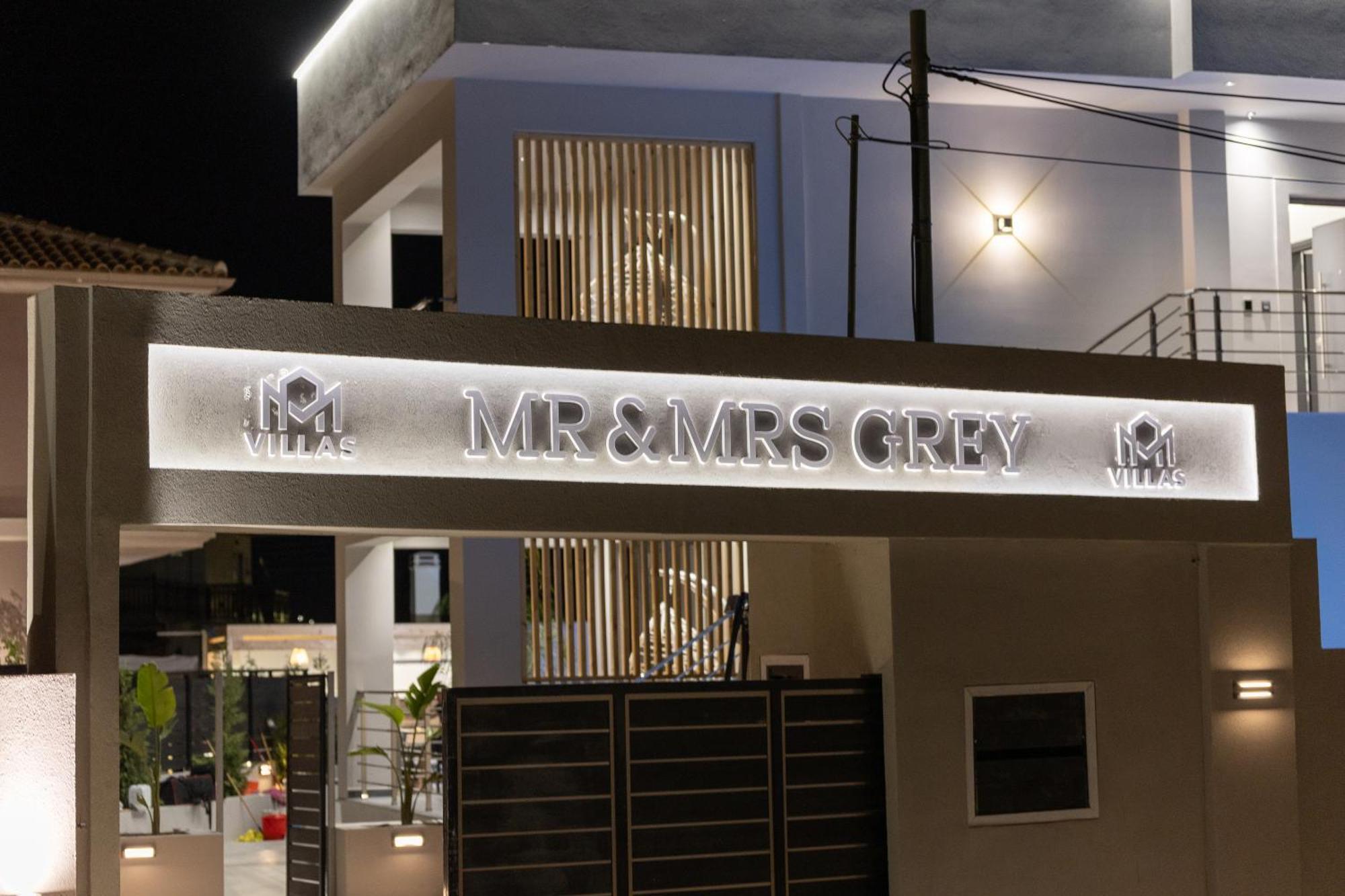 Μr & Μrs Grey Luxury Villas Ambelokipoi  Dış mekan fotoğraf