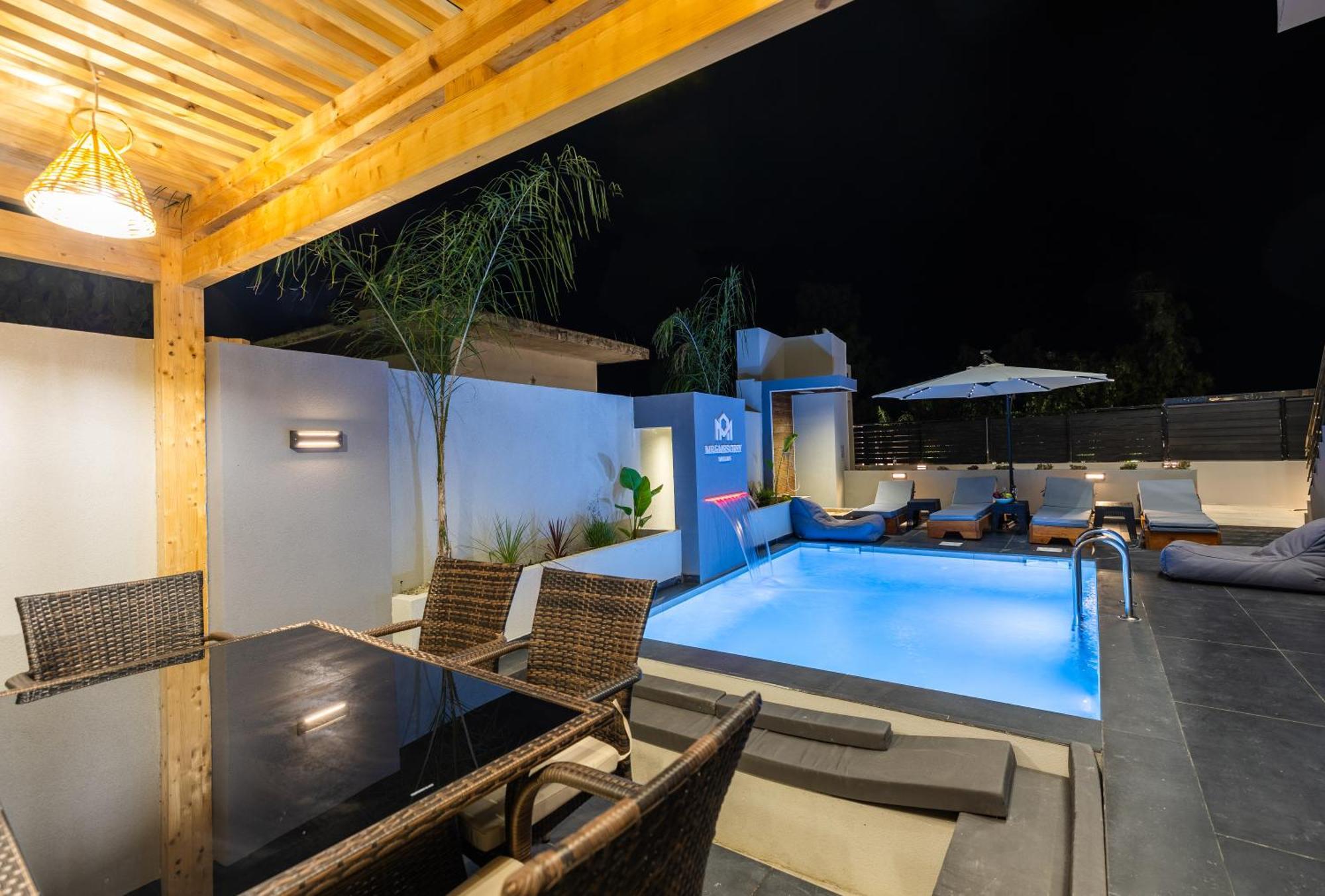 Μr & Μrs Grey Luxury Villas Ambelokipoi  Dış mekan fotoğraf