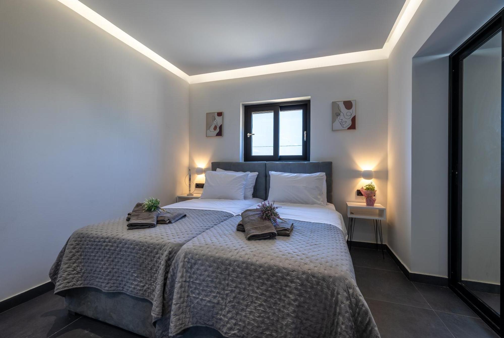 Μr & Μrs Grey Luxury Villas Ambelokipoi  Dış mekan fotoğraf